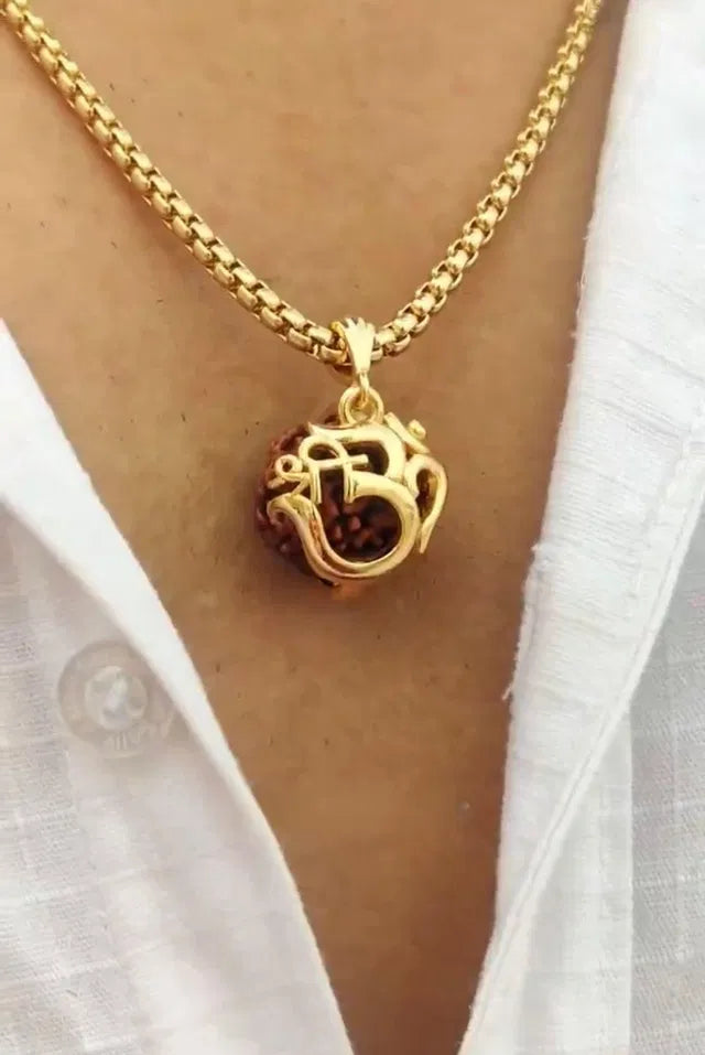 Om Rudraksha Pendant With Chain | KALIVA